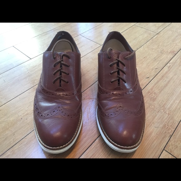Cole Haan: Original Grand Wingtip Oxford W8 - Picture 2 of 5